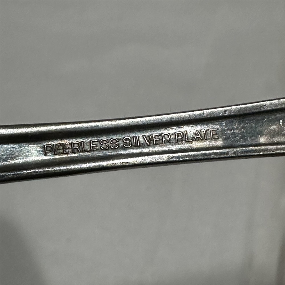 Silverplate PEERLESS BERKELEY CAKE PIE SERVER 10 1/2"