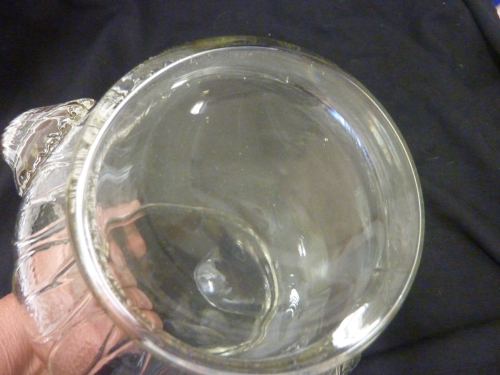 VINTAGE MACBETH-EVANS CRYSTAL CLEAR LEAF PATTERN PITCHER 9" TALL REEDED HANDLE