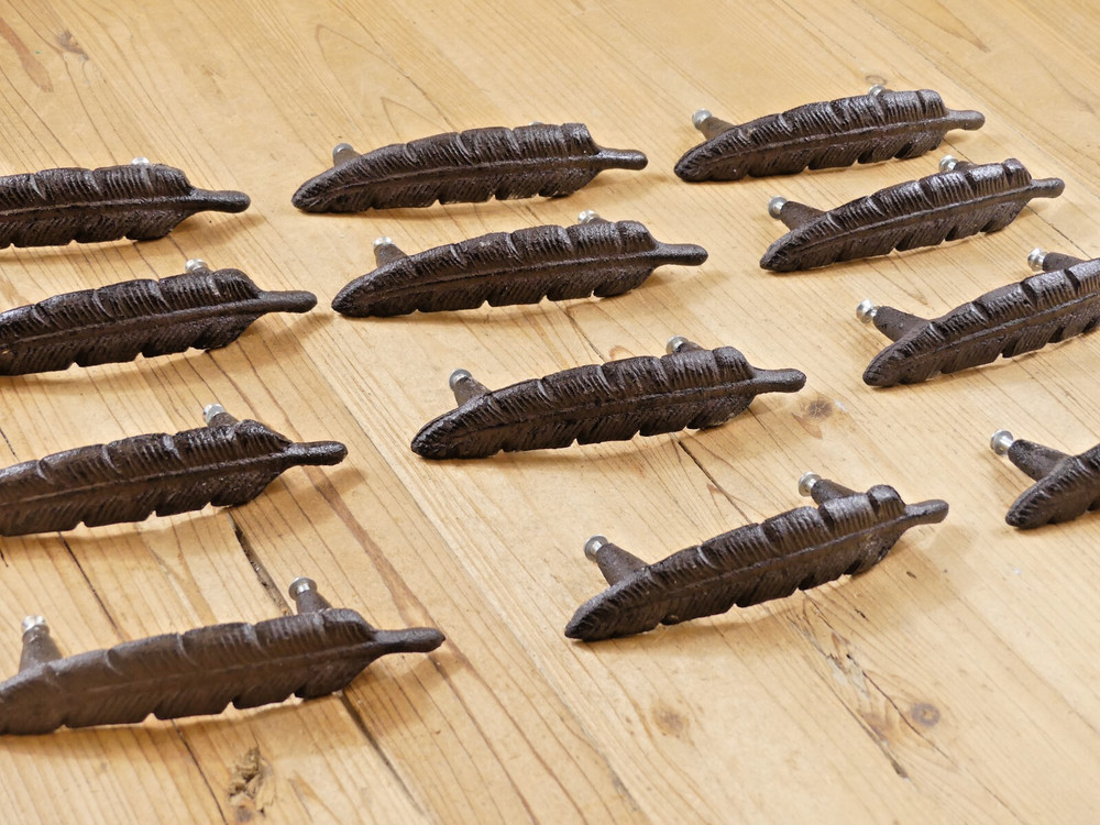 12 Drawer Pulls W/ Screws Handles Knobs Rustic Feather Cast Iron Kitchen Cabinet