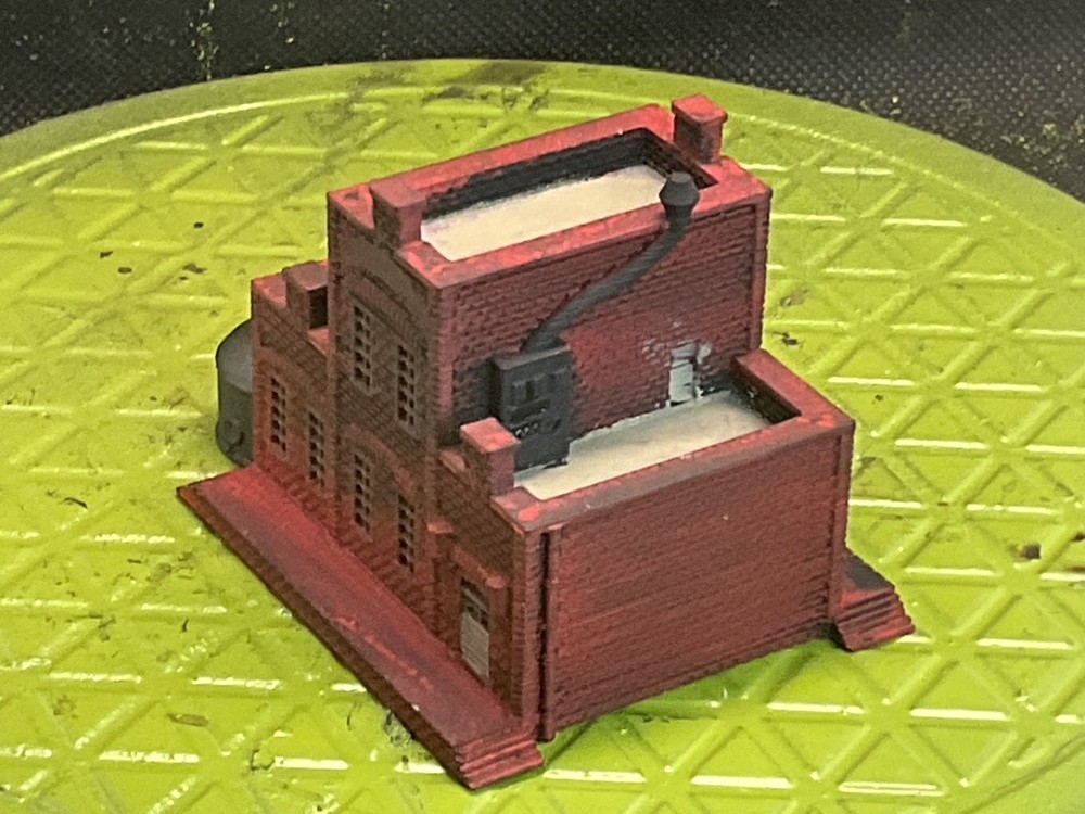 1/285 Painted Large Multi Story Brick Factory