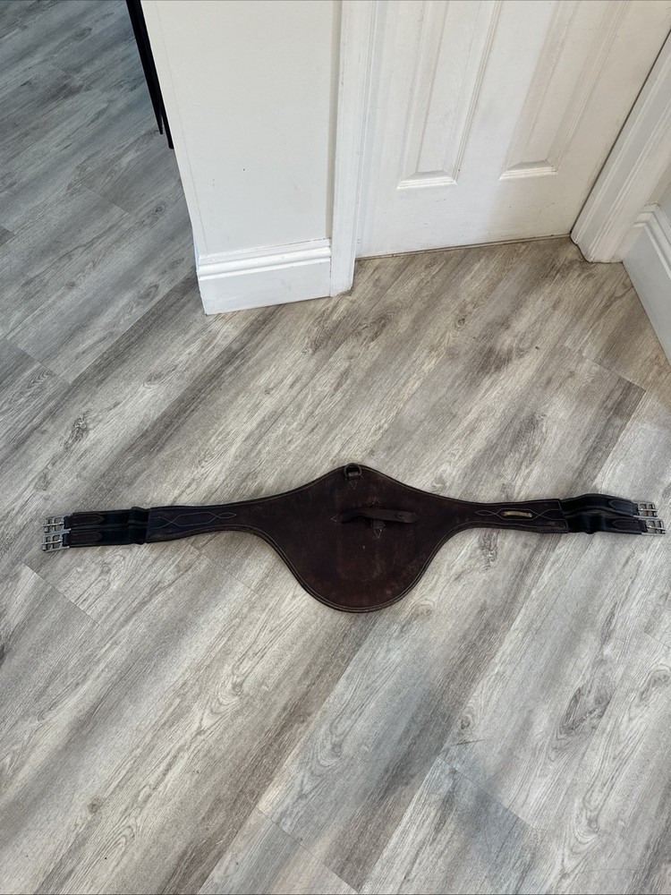 Hadfield’s Saddlery Leather Jumper Girth. 54” Has Flaws Read Description