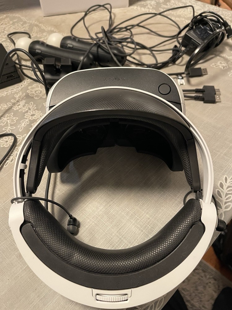 Sony PlayStation 4 PS4 Virtual Reality VR Headset Bundle White CUH-ZVR2 Working