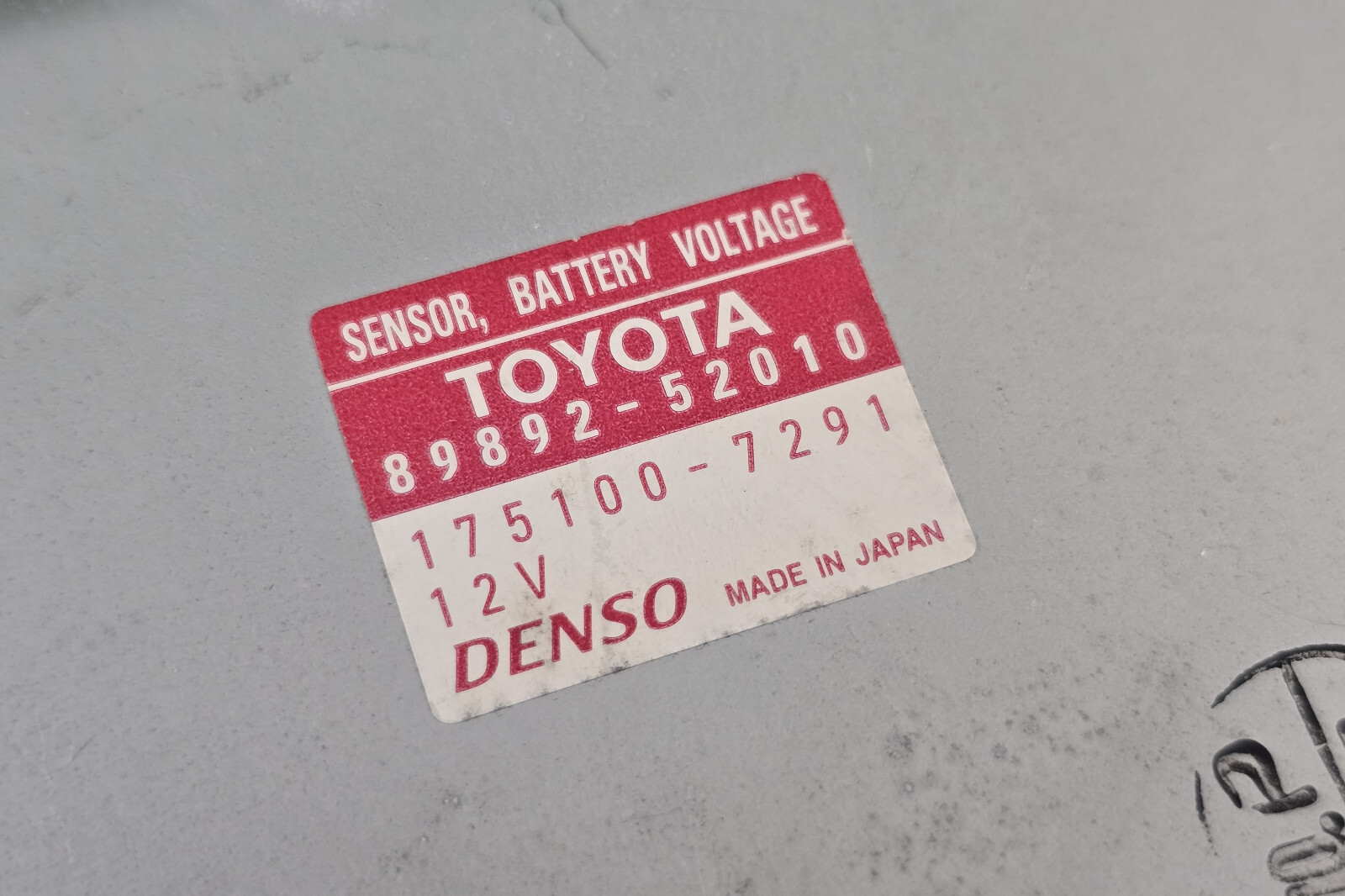 Toyota Prius C 2012-2017 Hybrid Battery Voltage sensor 89892-52010 with wire OEM