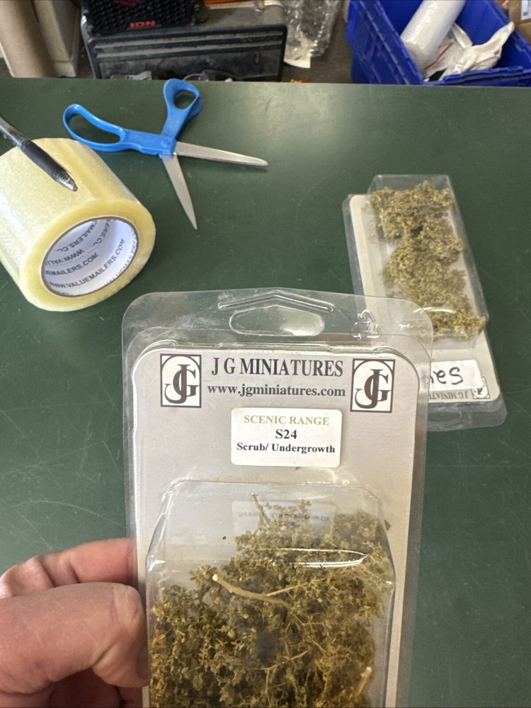 J G MINIATURES S24 Scrub Undergrowth Accessories
