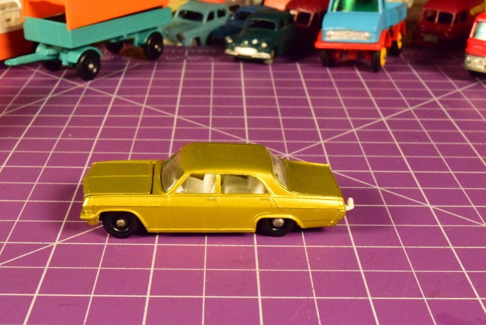 Matchbox/Lesney regular wheel No 36C Opel Diplomate plated engine