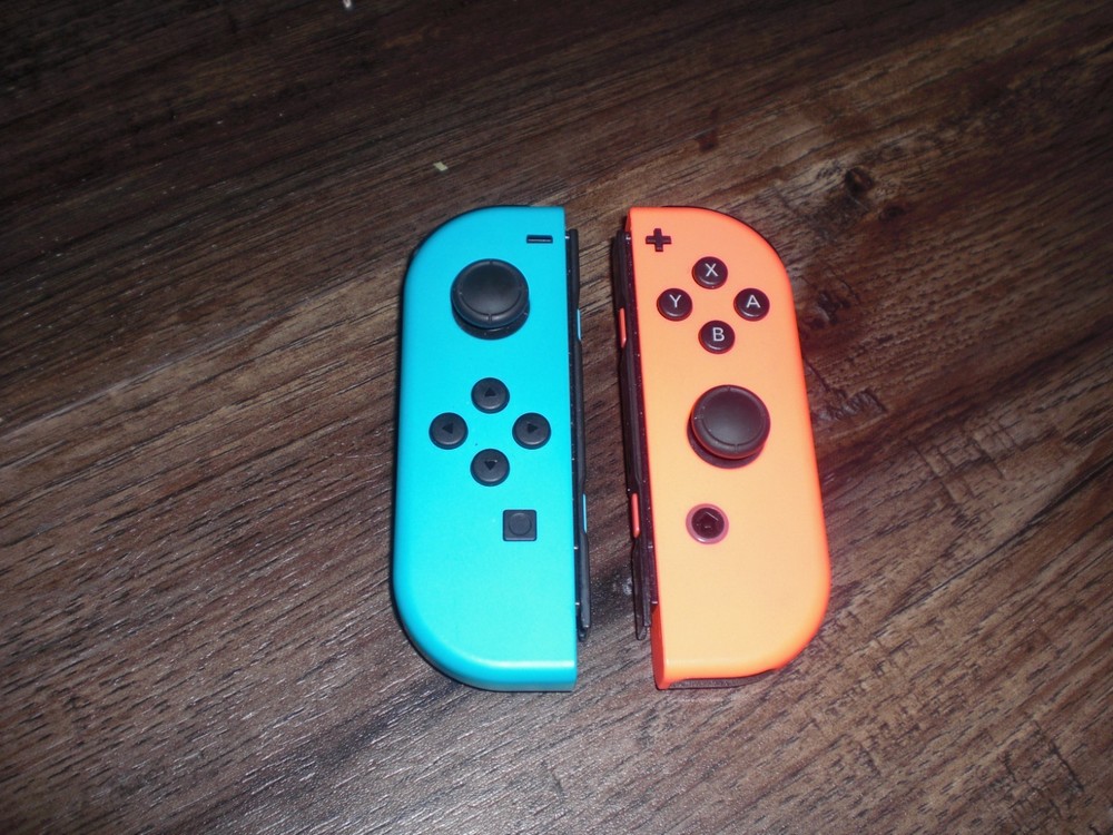 OEM Nintendo Switch Joy Con Pair Blue Red AUTHENTIC L R Left Right Controller