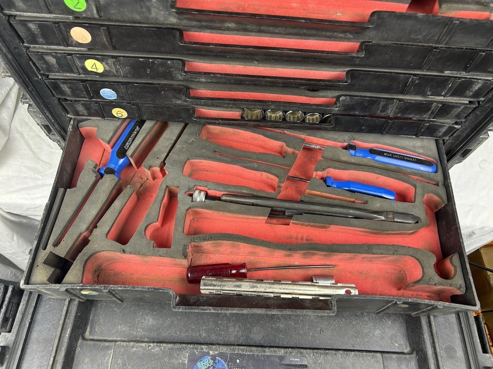 ARMSTRONG MILITARY TOOL KIT SET GENERAL MECHANICS GMTK PELICAN CASE