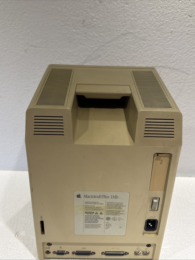 Vintage Apple Macintosh Plus M0001A