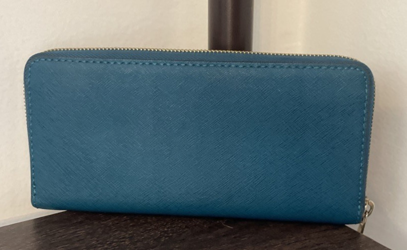 Michael Kors Deep Turquoise Teal Wallet Zip Around A2