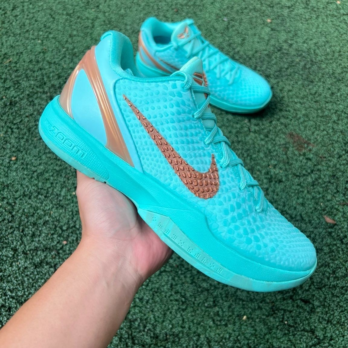 NK Jalen Brunson X NK Zoom Kobe 6 Protro Statue of Liberty IQ5774-300