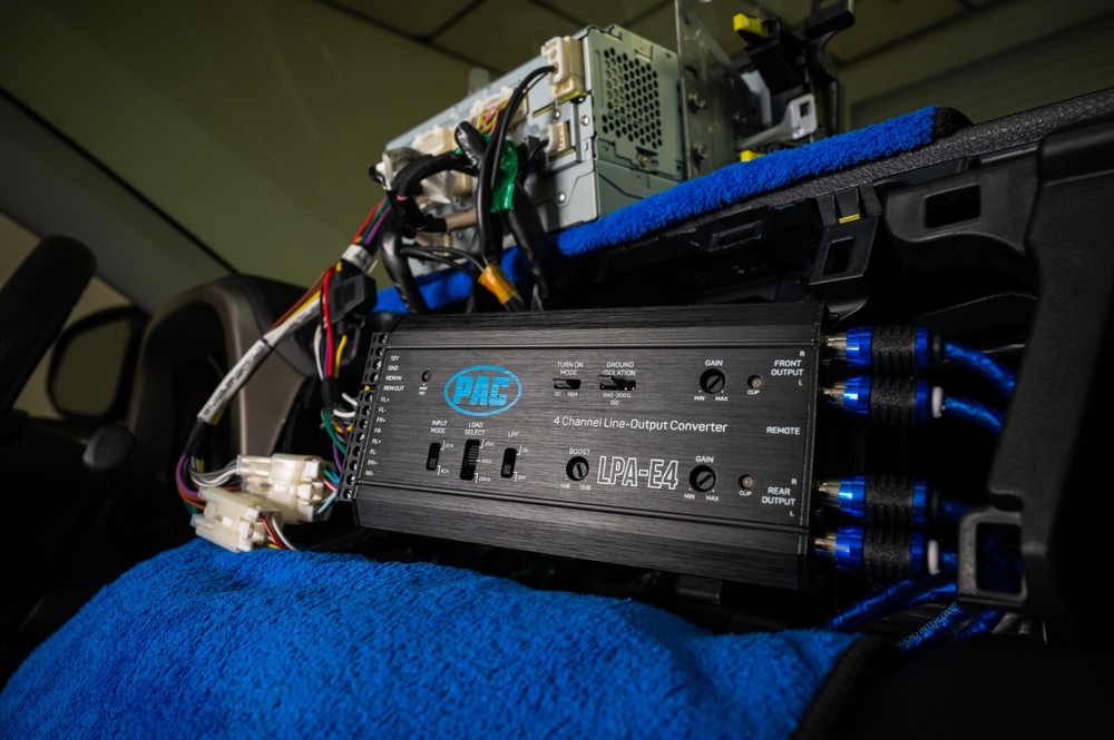 PAC LocPRO Advanced 4-CH Active Line Output Converter w/Remote Control LPA-E.4