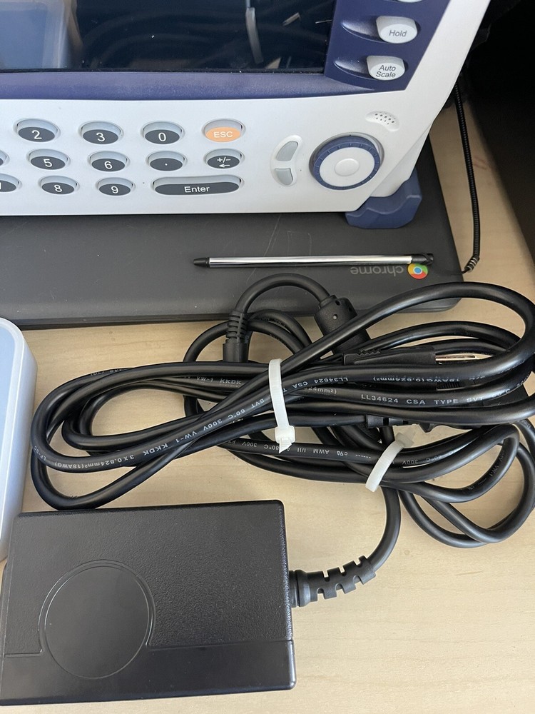 JDSU CellAdvisor JD724C Cable and Antenna Analyzer