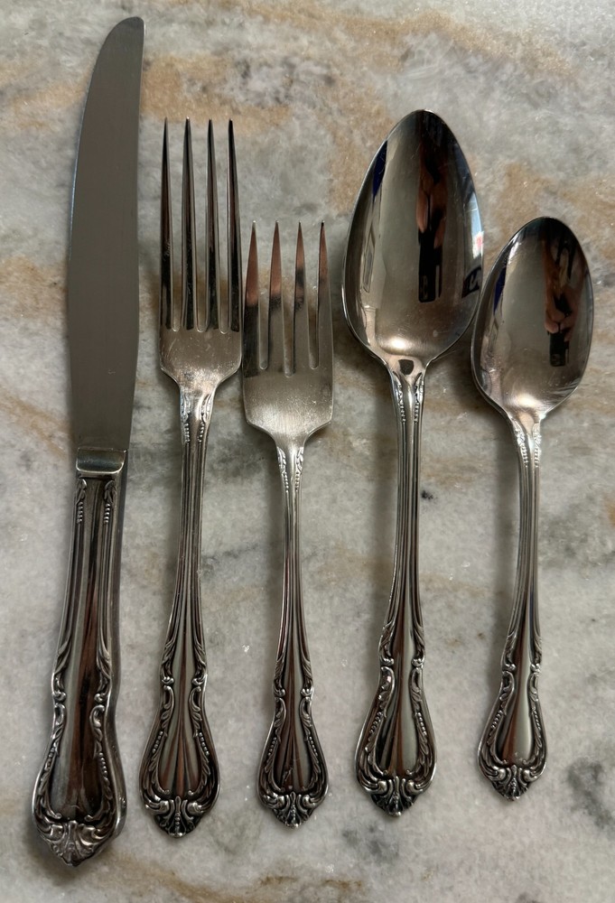 5pc place setting Chalice-Harmony Silverplate Wm A Rogers