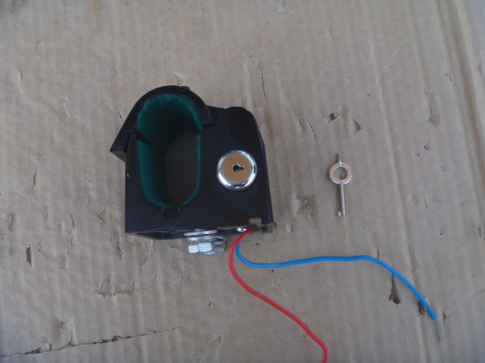 Santa Cruz Universal electric Gun Lock For Rifles