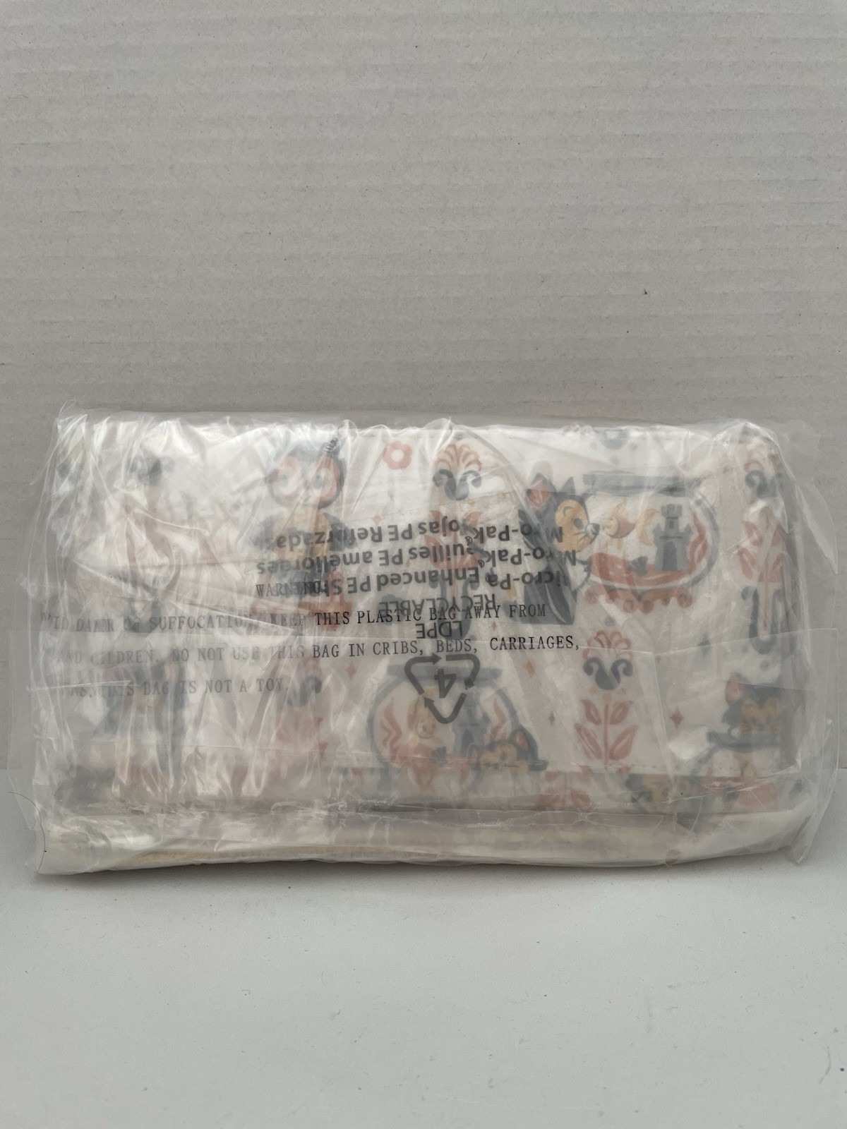 Figaro and Cleo from Pinocchio by Disney Dooney and Bourke Wallet Wristlet New