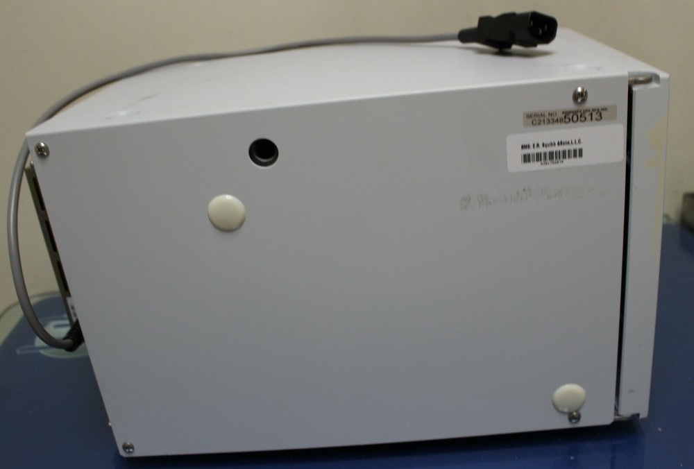 SHIMADZU SIL-10AF AUTO SAMPLER with Sample Holder