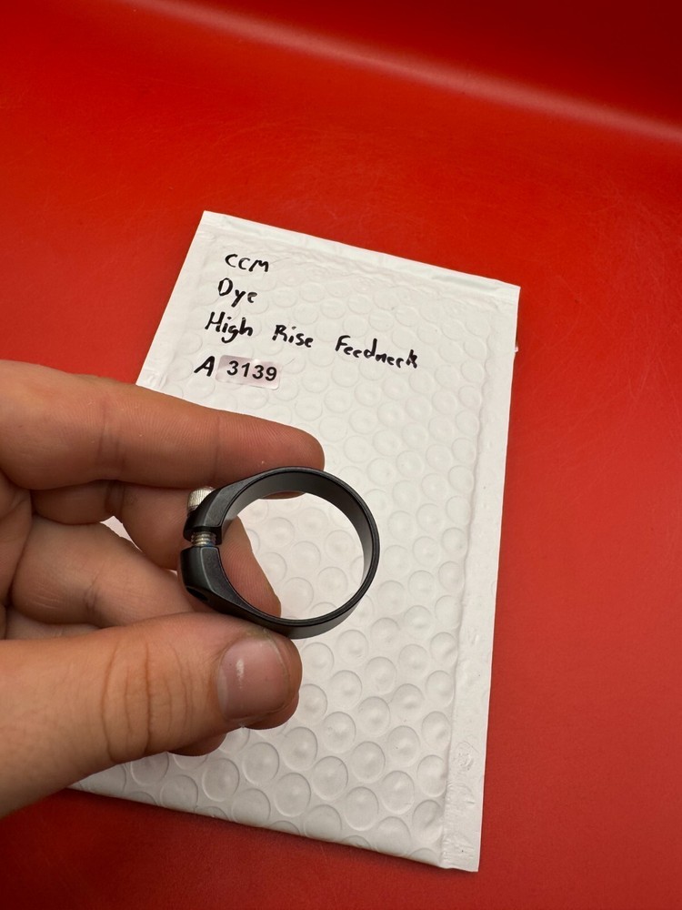 CCM Dye High Rise Feedneck