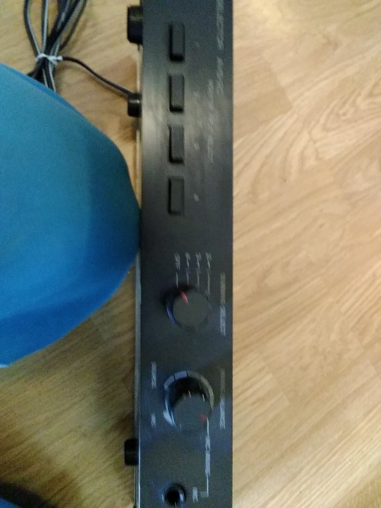 Azden AVS-20 AV Selector