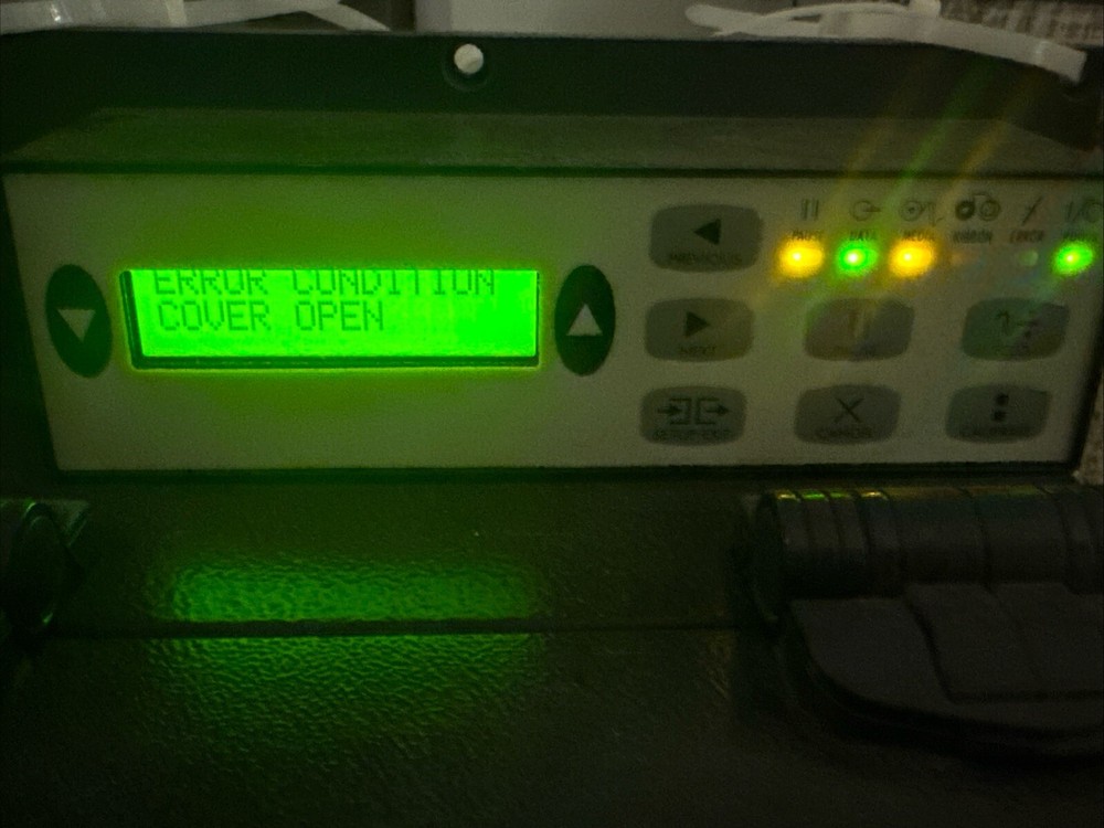 Zebra 170PAX3 172CR01-00000 Thermal Label Printer *Powers On* See Description*