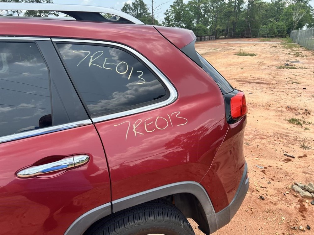 CHEROKEE 2014 Keys/Latches/Locks 104849270