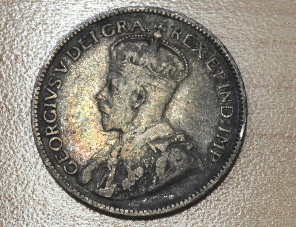 1913 Canada 25 Cents Silver