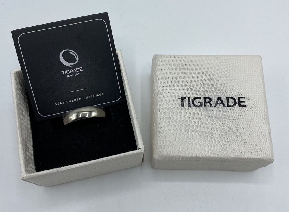 Tigrade - Titanium Ring Plain Dome High Polished Wedding Band Ring