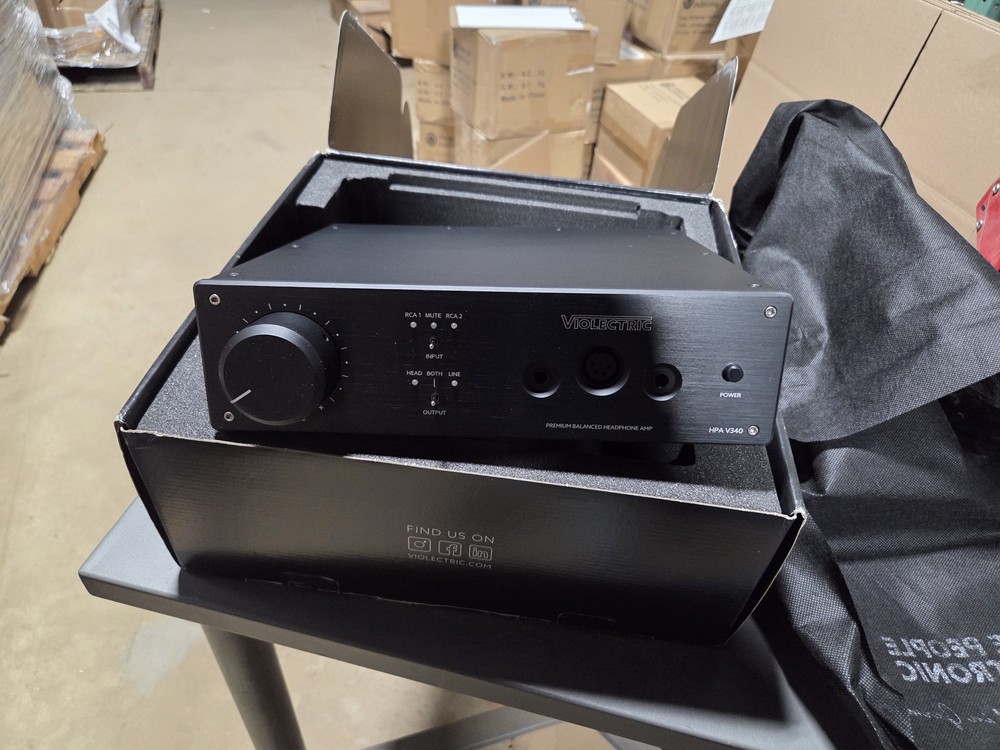 Violectric V340 Balanced Headphone Amplifier With Pre-amp Function (B-Stock)
