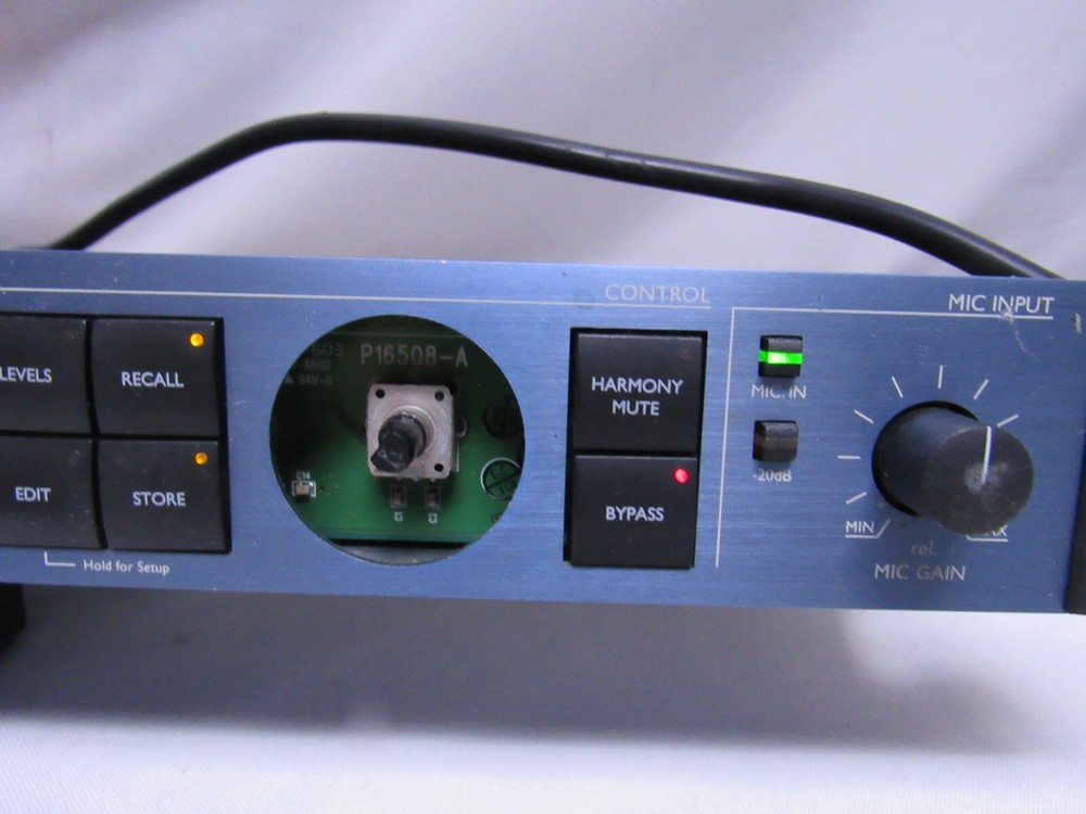 TC Helicon Quintet Vocal Harmonizer + Reverb Rack Unit