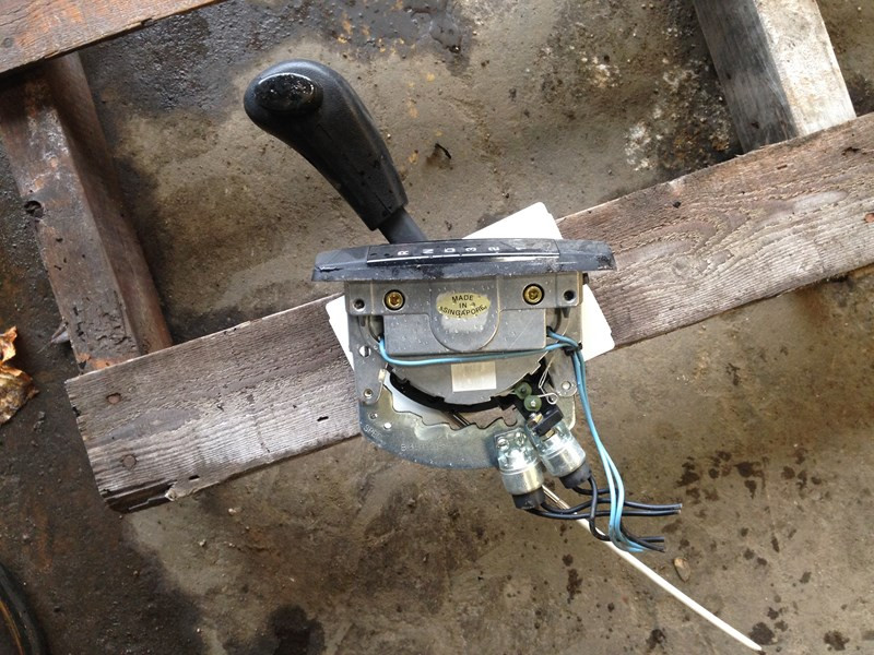 2003 Hyundai HLD150 Trans. Electronic Shift Control (678-10035)