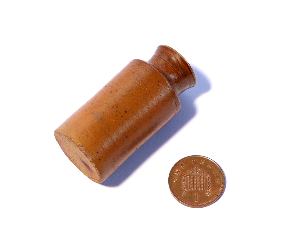 c1900 Miniature / Sample Salt Glazed Stoneware BLACKING POT Jar 2"