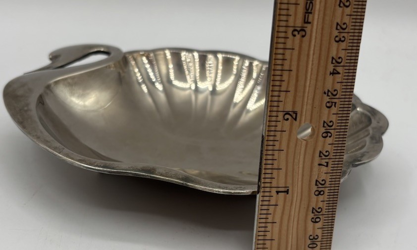 Vtg Silver Tone Swan Candy Dish Trinket Bowl–Scalloped Shell Design Cottagecore