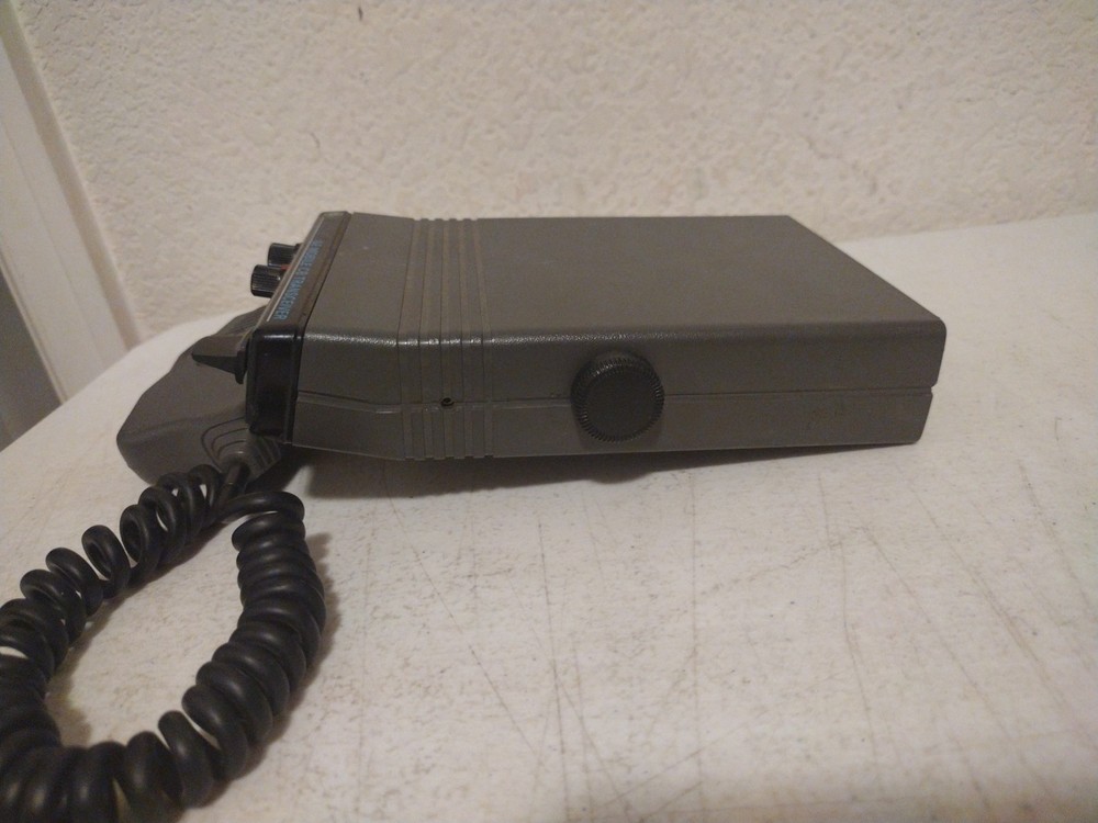 General Electric GE Compact Mobile CB Transceiver 3-5809B 40 Channels Untested A