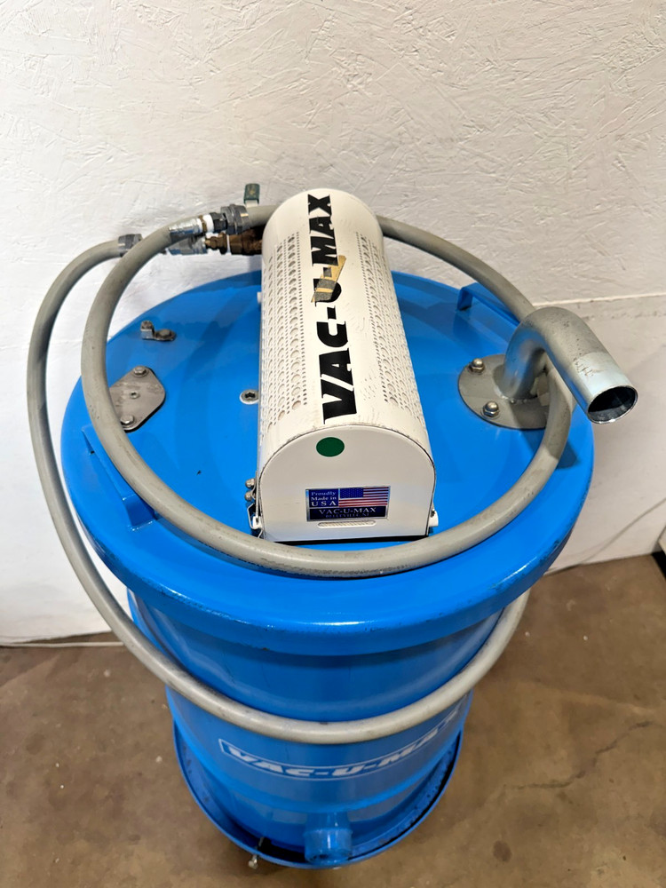 Vac-U-Max Pneumatic Vacuum 30 Gallon