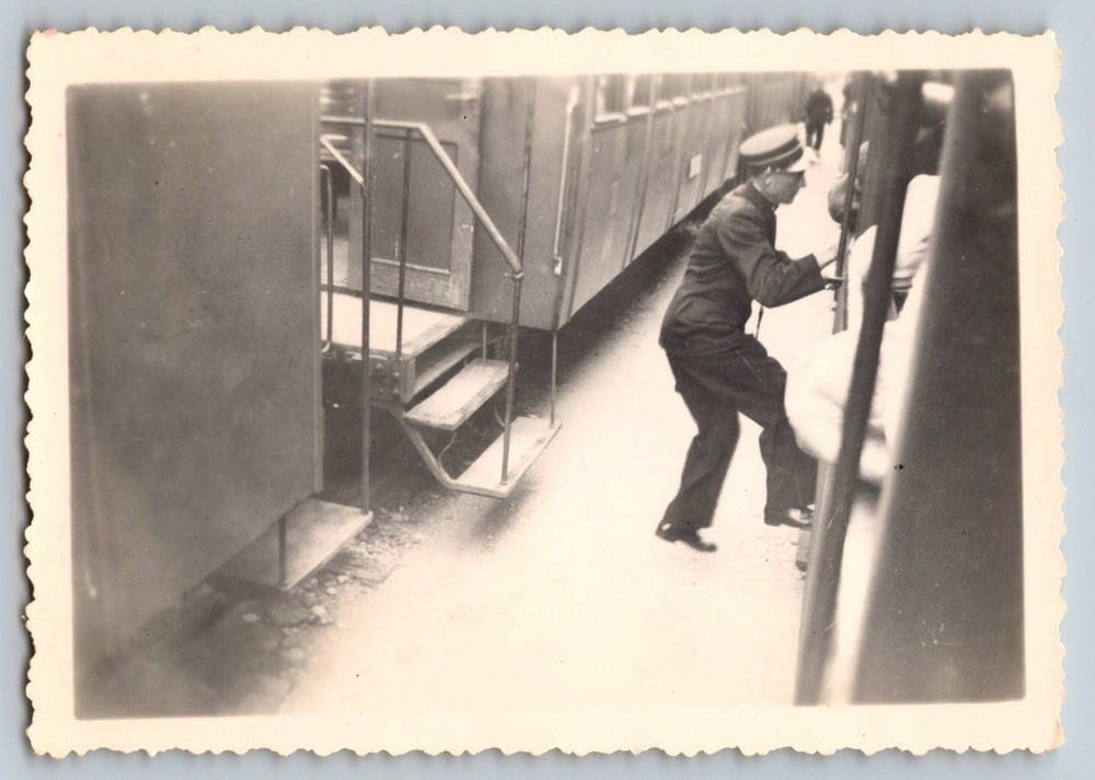 1951 B&W Travel Photos (9) Switzerland-