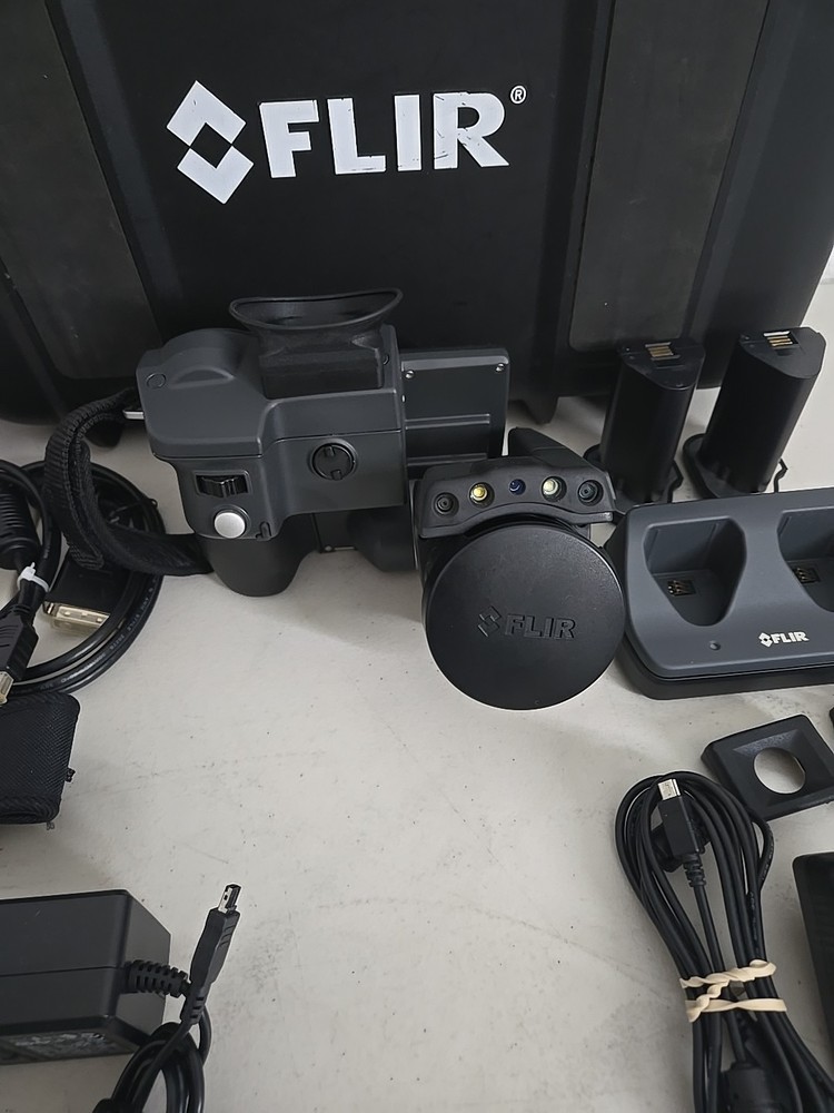 FLIR T640 THERMAL IMAGING CAMERA