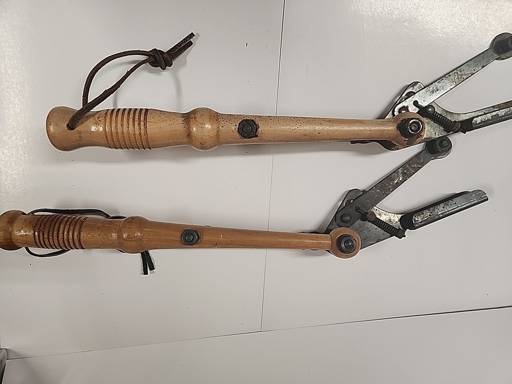 Hand Skeet Shooting Thrower
