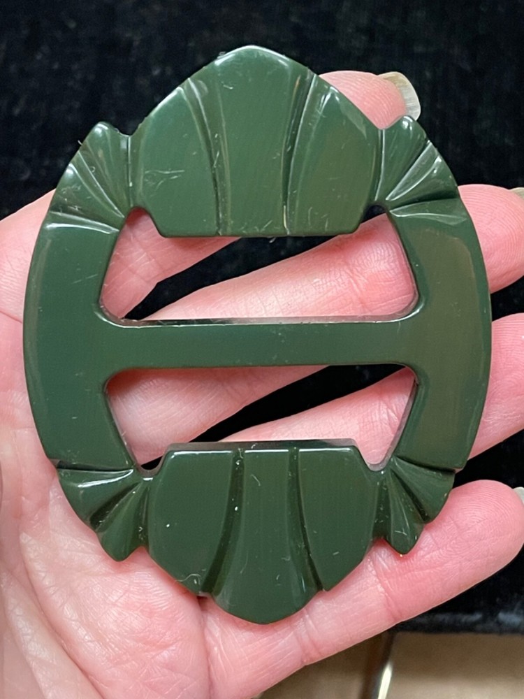 Vintage green Bakelite buckle accessory tested