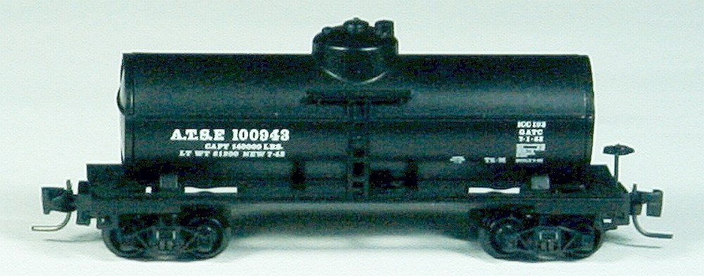 SANTA FE 39 ft Tank Car, ATSF 100943 - Z scale 1987