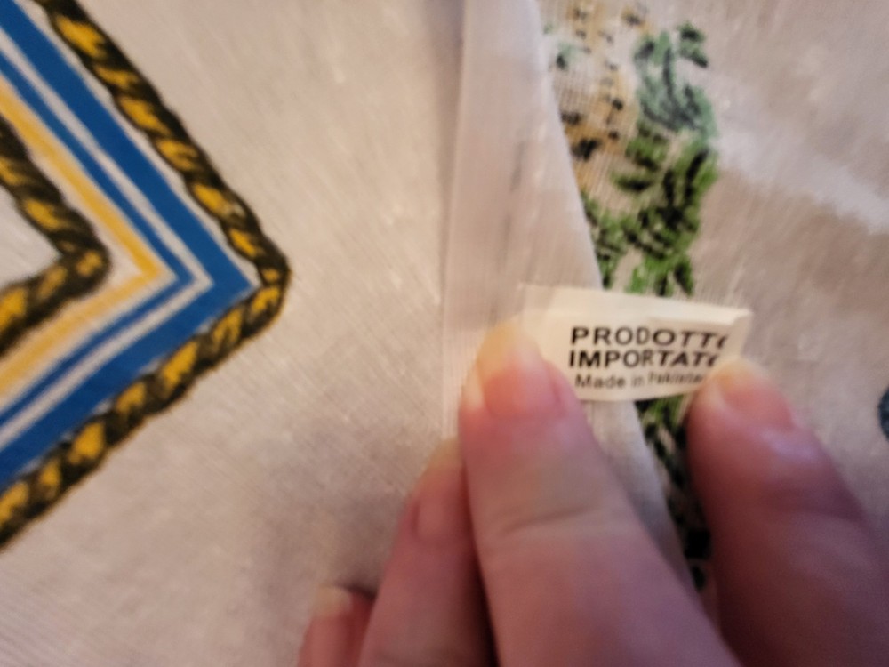 Sicilian Horsecart Linen Table Runner