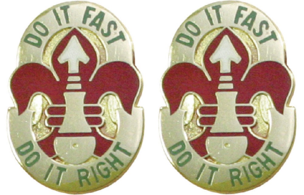 35th Artillery Group Distinctive Unit Insignia - Pair - Do It Fast Do It Right