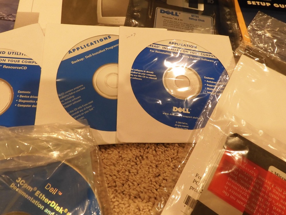 DELL DIMENSION COMPLETE COMPUTER BOX SET SETUP GUIDE RESOURCE SOFTWARE CD'S