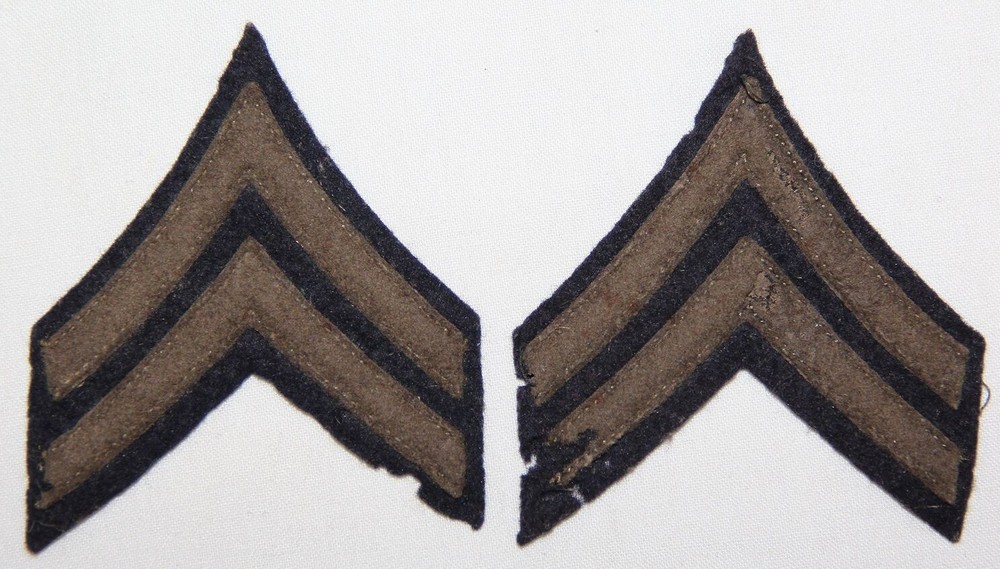 ORIGINAL WWII WOOL FELT ON WOOL FELT E-3 CORPORAL CHEVRONS, STRIPES