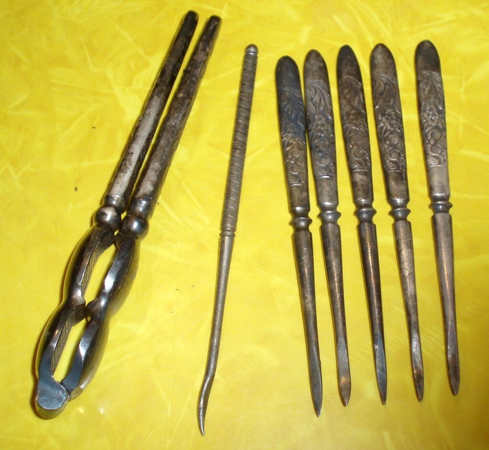 ANTIQUE VICTORIAN ROGER BROS SILVER PLATE NUTCRACKER PICK SET NUT CRACKERS
