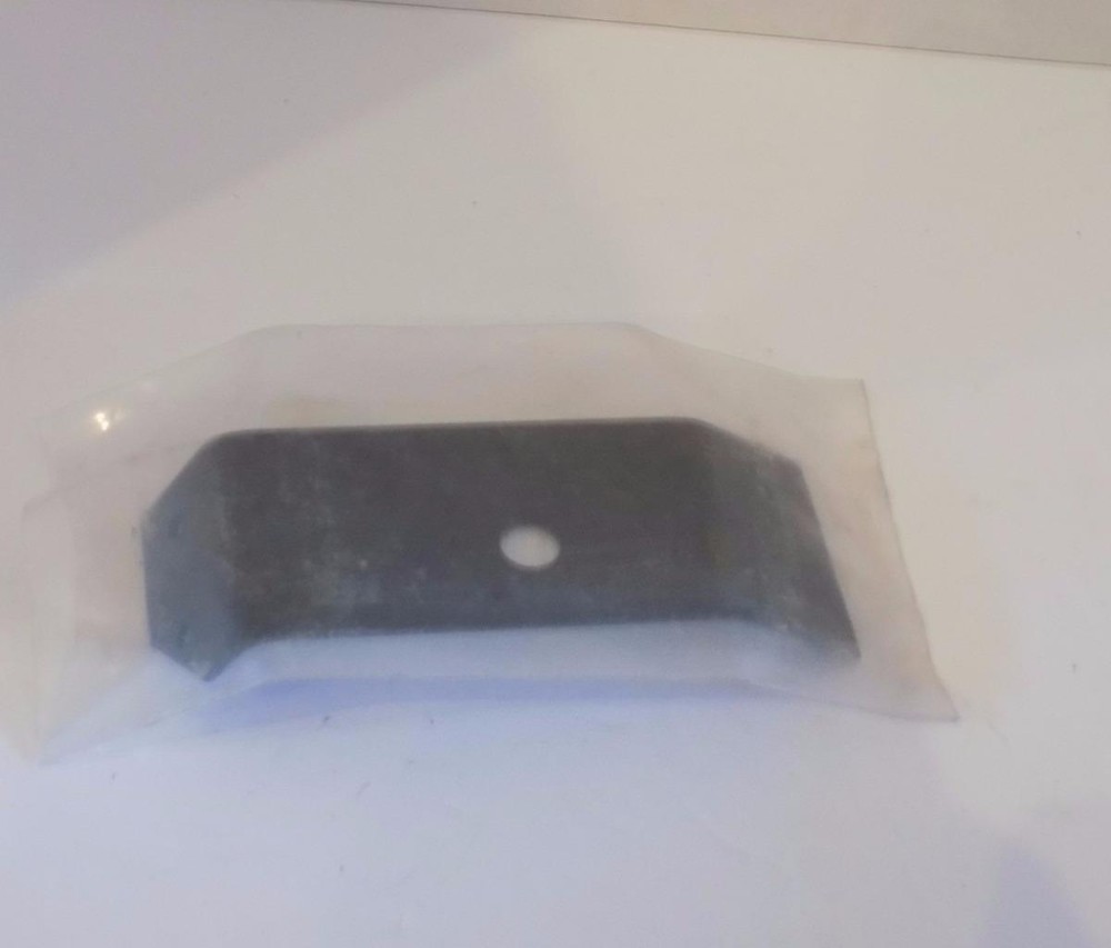Fleetrite 493024C1 LH Reinforcement Bracket NOS