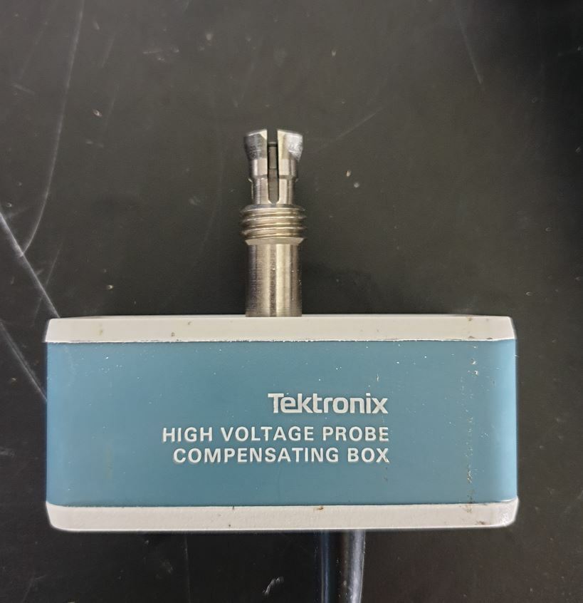Tektronix P6015