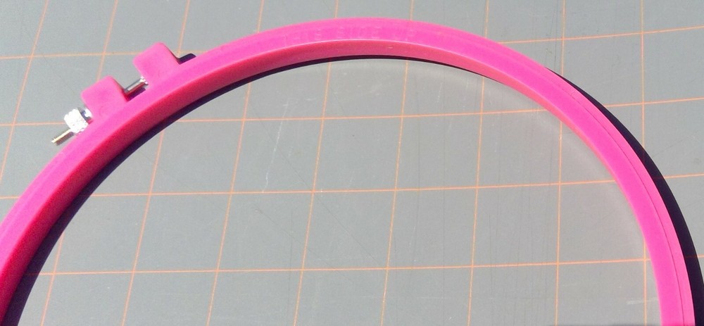 round hoop 8" pink plastic