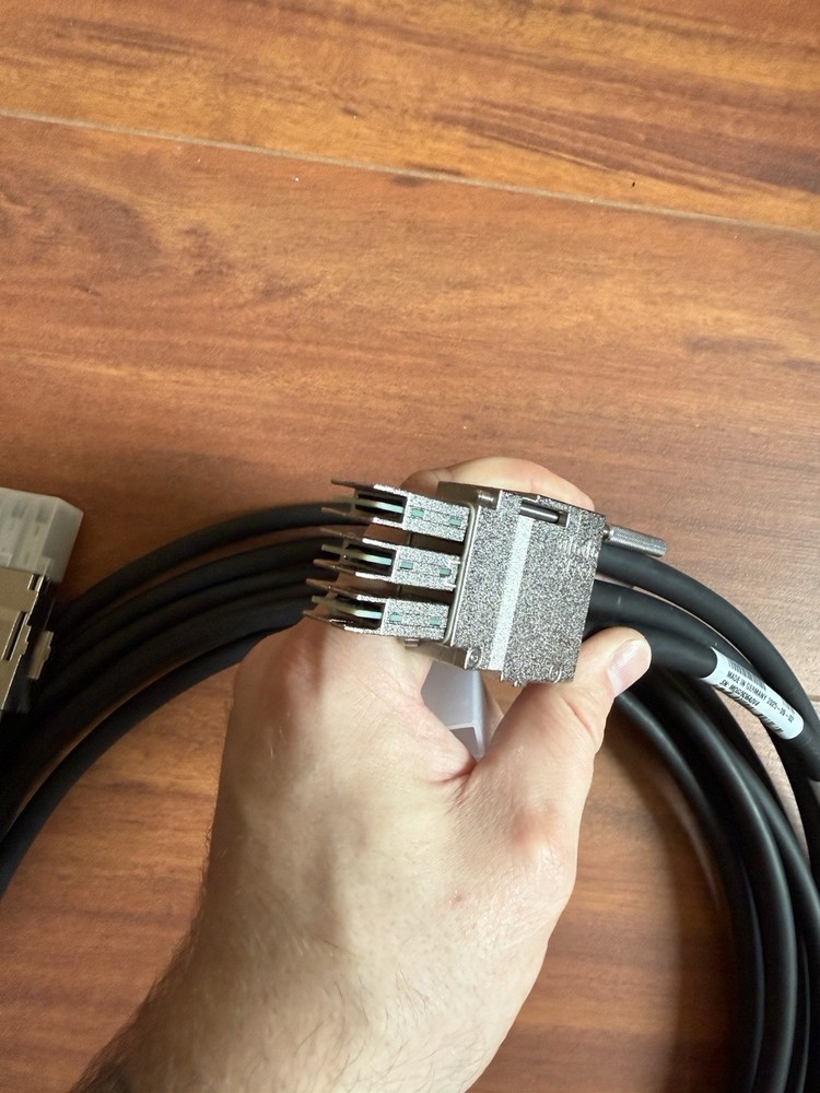 Cisco STACK-T1-3M stacking cables