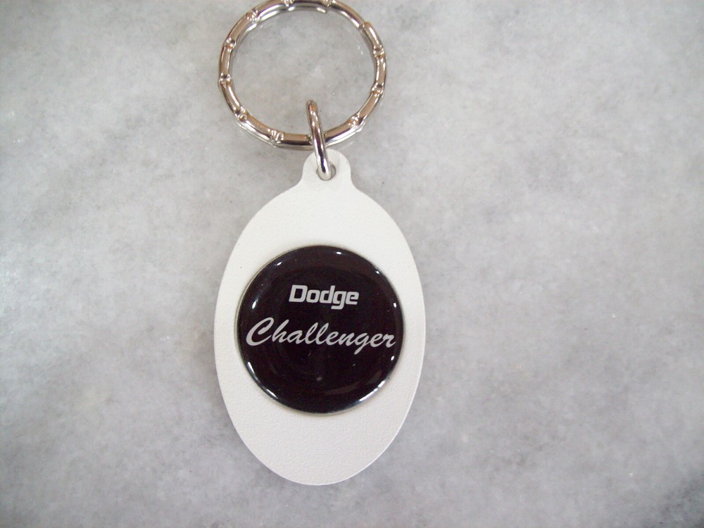 DODGE  CHALLENGER  KEY CHAIN .....