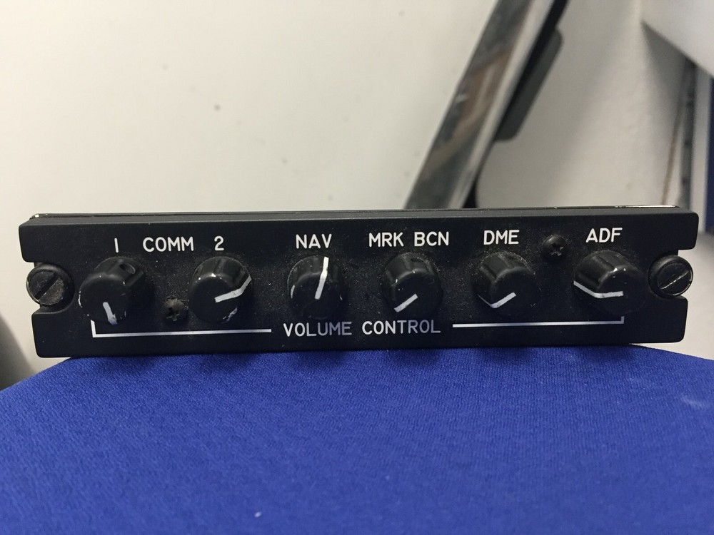 Beechjet 400A Volume Control Panel Assembly, 128-524015-613