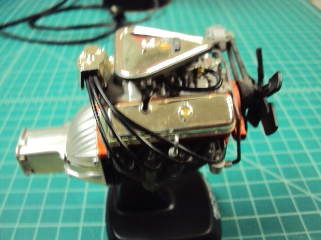 Miniature 427 ci Tri-carb engine.